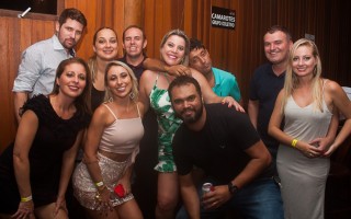 
<a style='margin-left: 5px;' class='btn btn-xs btn-social btn-facebook' href='https://www.facebook.com/sharer/sharer.php?u=https://www.galeramix.com.br/imagem/a67/800-800-90/conteudo/site_galerias/67/annita-petry-galera-mix-184.jpg' rel='popup' data-width='500' data-height='400'><i class='fa fa-facebook'></i>Compartilhar <span class='hidden-xs'>no Facebook</span>
</a> 
<a class='btn btn-default btn-xs' target='_blank' href='imagem/a67/800-800-90/conteudo/site_galerias/67/annita-petry-galera-mix-184.jpg'>
<span class='glyphicon glyphicon-cloud-download'></span> Salvar
</a>
