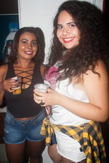 
<a style='margin-left: 5px;' class='btn btn-xs btn-social btn-facebook' href='https://www.facebook.com/sharer/sharer.php?u=https://www.galeramix.com.br/imagem/a67/800-800-90/conteudo/site_galerias/67/annita-petry-galera-mix-195.jpg' rel='popup' data-width='500' data-height='400'><i class='fa fa-facebook'></i>Compartilhar <span class='hidden-xs'>no Facebook</span>
</a> 
<a class='btn btn-default btn-xs' target='_blank' href='imagem/a67/800-800-90/conteudo/site_galerias/67/annita-petry-galera-mix-195.jpg'>
<span class='glyphicon glyphicon-cloud-download'></span> Salvar
</a>
