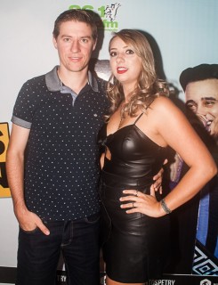 
<a style='margin-left: 5px;' class='btn btn-xs btn-social btn-facebook' href='https://www.facebook.com/sharer/sharer.php?u=https://www.galeramix.com.br/imagem/a67/800-800-90/conteudo/site_galerias/67/annita-petry-galera-mix-30.jpg' rel='popup' data-width='500' data-height='400'><i class='fa fa-facebook'></i>Compartilhar <span class='hidden-xs'>no Facebook</span>
</a> 
<a class='btn btn-default btn-xs' target='_blank' href='imagem/a67/800-800-90/conteudo/site_galerias/67/annita-petry-galera-mix-30.jpg'>
<span class='glyphicon glyphicon-cloud-download'></span> Salvar
</a>
