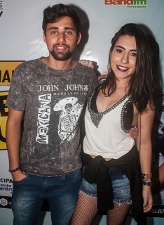 
<a style='margin-left: 5px;' class='btn btn-xs btn-social btn-facebook' href='https://www.facebook.com/sharer/sharer.php?u=https://www.galeramix.com.br/imagem/a67/800-800-90/conteudo/site_galerias/67/annita-petry-galera-mix-45.jpg' rel='popup' data-width='500' data-height='400'><i class='fa fa-facebook'></i>Compartilhar <span class='hidden-xs'>no Facebook</span>
</a> 
<a class='btn btn-default btn-xs' target='_blank' href='imagem/a67/800-800-90/conteudo/site_galerias/67/annita-petry-galera-mix-45.jpg'>
<span class='glyphicon glyphicon-cloud-download'></span> Salvar
</a>
