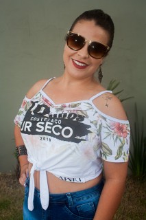 
            <a style='margin-left: 5px;' class='btn btn-xs btn-social btn-facebook' href='https://www.facebook.com/sharer/sharer.php?u=https://www.galeramix.com.br/imagem/a68/800-800-90/conteudo/site_galerias/68/10-costelaco-do-jr-seco-103.jpg' rel='popup' data-width='500' data-height='400'><i class='fa fa-facebook'></i>Compartilhar <span class='hidden-xs'>no Facebook</span>
        </a> 
        <a class='btn btn-default btn-xs' target='_blank' href='imagem/a68/800-800-90/conteudo/site_galerias/68/10-costelaco-do-jr-seco-103.jpg'>
            <span class='glyphicon glyphicon-cloud-download'></span> Salvar
        </a>
        