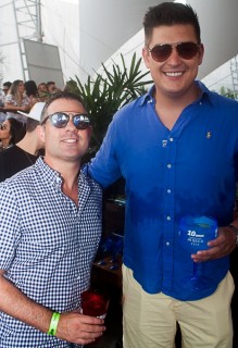 
<a style='margin-left: 5px;' class='btn btn-xs btn-social btn-facebook' href='https://www.facebook.com/sharer/sharer.php?u=https://www.galeramix.com.br/imagem/a68/800-800-90/conteudo/site_galerias/68/10-costelaco-do-jr-seco-140.jpg' rel='popup' data-width='500' data-height='400'><i class='fa fa-facebook'></i>Compartilhar <span class='hidden-xs'>no Facebook</span>
</a> 
<a class='btn btn-default btn-xs' target='_blank' href='imagem/a68/800-800-90/conteudo/site_galerias/68/10-costelaco-do-jr-seco-140.jpg'>
<span class='glyphicon glyphicon-cloud-download'></span> Salvar
</a>
