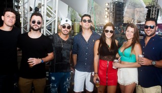 
<a style='margin-left: 5px;' class='btn btn-xs btn-social btn-facebook' href='https://www.facebook.com/sharer/sharer.php?u=https://www.galeramix.com.br/imagem/a68/800-800-90/conteudo/site_galerias/68/10-costelaco-do-jr-seco-141.jpg' rel='popup' data-width='500' data-height='400'><i class='fa fa-facebook'></i>Compartilhar <span class='hidden-xs'>no Facebook</span>
</a> 
<a class='btn btn-default btn-xs' target='_blank' href='imagem/a68/800-800-90/conteudo/site_galerias/68/10-costelaco-do-jr-seco-141.jpg'>
<span class='glyphicon glyphicon-cloud-download'></span> Salvar
</a>
