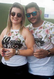 
<a style='margin-left: 5px;' class='btn btn-xs btn-social btn-facebook' href='https://www.facebook.com/sharer/sharer.php?u=https://www.galeramix.com.br/imagem/a68/800-800-90/conteudo/site_galerias/68/10-costelaco-do-jr-seco-144.jpg' rel='popup' data-width='500' data-height='400'><i class='fa fa-facebook'></i>Compartilhar <span class='hidden-xs'>no Facebook</span>
</a> 
<a class='btn btn-default btn-xs' target='_blank' href='imagem/a68/800-800-90/conteudo/site_galerias/68/10-costelaco-do-jr-seco-144.jpg'>
<span class='glyphicon glyphicon-cloud-download'></span> Salvar
</a>
