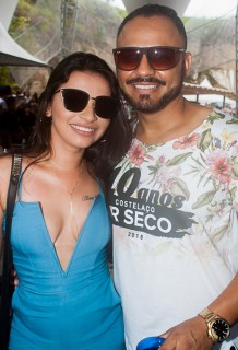 
<a style='margin-left: 5px;' class='btn btn-xs btn-social btn-facebook' href='https://www.facebook.com/sharer/sharer.php?u=https://www.galeramix.com.br/imagem/a68/800-800-90/conteudo/site_galerias/68/10-costelaco-do-jr-seco-151.jpg' rel='popup' data-width='500' data-height='400'><i class='fa fa-facebook'></i>Compartilhar <span class='hidden-xs'>no Facebook</span>
</a> 
<a class='btn btn-default btn-xs' target='_blank' href='imagem/a68/800-800-90/conteudo/site_galerias/68/10-costelaco-do-jr-seco-151.jpg'>
<span class='glyphicon glyphicon-cloud-download'></span> Salvar
</a>
