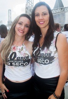 
<a style='margin-left: 5px;' class='btn btn-xs btn-social btn-facebook' href='https://www.facebook.com/sharer/sharer.php?u=https://www.galeramix.com.br/imagem/a68/800-800-90/conteudo/site_galerias/68/10-costelaco-do-jr-seco-163.jpg' rel='popup' data-width='500' data-height='400'><i class='fa fa-facebook'></i>Compartilhar <span class='hidden-xs'>no Facebook</span>
</a> 
<a class='btn btn-default btn-xs' target='_blank' href='imagem/a68/800-800-90/conteudo/site_galerias/68/10-costelaco-do-jr-seco-163.jpg'>
<span class='glyphicon glyphicon-cloud-download'></span> Salvar
</a>
