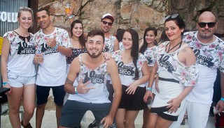 
<a style='margin-left: 5px;' class='btn btn-xs btn-social btn-facebook' href='https://www.facebook.com/sharer/sharer.php?u=https://www.galeramix.com.br/imagem/a68/800-800-90/conteudo/site_galerias/68/10-costelaco-do-jr-seco-166.jpg' rel='popup' data-width='500' data-height='400'><i class='fa fa-facebook'></i>Compartilhar <span class='hidden-xs'>no Facebook</span>
</a> 
<a class='btn btn-default btn-xs' target='_blank' href='imagem/a68/800-800-90/conteudo/site_galerias/68/10-costelaco-do-jr-seco-166.jpg'>
<span class='glyphicon glyphicon-cloud-download'></span> Salvar
</a>
