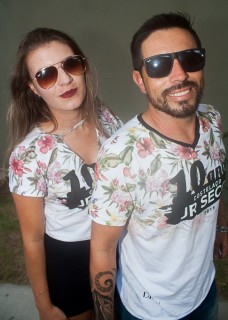 
<a style='margin-left: 5px;' class='btn btn-xs btn-social btn-facebook' href='https://www.facebook.com/sharer/sharer.php?u=https://www.galeramix.com.br/imagem/a68/800-800-90/conteudo/site_galerias/68/10-costelaco-do-jr-seco-176.jpg' rel='popup' data-width='500' data-height='400'><i class='fa fa-facebook'></i>Compartilhar <span class='hidden-xs'>no Facebook</span>
</a> 
<a class='btn btn-default btn-xs' target='_blank' href='imagem/a68/800-800-90/conteudo/site_galerias/68/10-costelaco-do-jr-seco-176.jpg'>
<span class='glyphicon glyphicon-cloud-download'></span> Salvar
</a>
