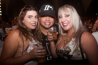 
<a style='margin-left: 5px;' class='btn btn-xs btn-social btn-facebook' href='https://www.facebook.com/sharer/sharer.php?u=https://www.galeramix.com.br/imagem/a68/800-800-90/conteudo/site_galerias/68/10-costelaco-do-jr-seco-225.jpg' rel='popup' data-width='500' data-height='400'><i class='fa fa-facebook'></i>Compartilhar <span class='hidden-xs'>no Facebook</span>
</a> 
<a class='btn btn-default btn-xs' target='_blank' href='imagem/a68/800-800-90/conteudo/site_galerias/68/10-costelaco-do-jr-seco-225.jpg'>
<span class='glyphicon glyphicon-cloud-download'></span> Salvar
</a>
