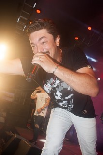 
<a style='margin-left: 5px;' class='btn btn-xs btn-social btn-facebook' href='https://www.facebook.com/sharer/sharer.php?u=https://www.galeramix.com.br/imagem/a68/800-800-90/conteudo/site_galerias/68/10-costelaco-do-jr-seco-232.jpg' rel='popup' data-width='500' data-height='400'><i class='fa fa-facebook'></i>Compartilhar <span class='hidden-xs'>no Facebook</span>
</a> 
<a class='btn btn-default btn-xs' target='_blank' href='imagem/a68/800-800-90/conteudo/site_galerias/68/10-costelaco-do-jr-seco-232.jpg'>
<span class='glyphicon glyphicon-cloud-download'></span> Salvar
</a>
