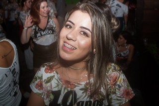 
<a style='margin-left: 5px;' class='btn btn-xs btn-social btn-facebook' href='https://www.facebook.com/sharer/sharer.php?u=https://www.galeramix.com.br/imagem/a68/800-800-90/conteudo/site_galerias/68/10-costelaco-do-jr-seco-253.jpg' rel='popup' data-width='500' data-height='400'><i class='fa fa-facebook'></i>Compartilhar <span class='hidden-xs'>no Facebook</span>
</a> 
<a class='btn btn-default btn-xs' target='_blank' href='imagem/a68/800-800-90/conteudo/site_galerias/68/10-costelaco-do-jr-seco-253.jpg'>
<span class='glyphicon glyphicon-cloud-download'></span> Salvar
</a>
