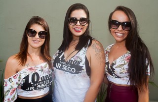 
<a style='margin-left: 5px;' class='btn btn-xs btn-social btn-facebook' href='https://www.facebook.com/sharer/sharer.php?u=https://www.galeramix.com.br/imagem/a68/800-800-90/conteudo/site_galerias/68/10-costelaco-do-jr-seco-41.jpg' rel='popup' data-width='500' data-height='400'><i class='fa fa-facebook'></i>Compartilhar <span class='hidden-xs'>no Facebook</span>
</a> 
<a class='btn btn-default btn-xs' target='_blank' href='imagem/a68/800-800-90/conteudo/site_galerias/68/10-costelaco-do-jr-seco-41.jpg'>
<span class='glyphicon glyphicon-cloud-download'></span> Salvar
</a>
