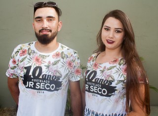 
<a style='margin-left: 5px;' class='btn btn-xs btn-social btn-facebook' href='https://www.facebook.com/sharer/sharer.php?u=https://www.galeramix.com.br/imagem/a68/800-800-90/conteudo/site_galerias/68/10-costelaco-do-jr-seco-42.jpg' rel='popup' data-width='500' data-height='400'><i class='fa fa-facebook'></i>Compartilhar <span class='hidden-xs'>no Facebook</span>
</a> 
<a class='btn btn-default btn-xs' target='_blank' href='imagem/a68/800-800-90/conteudo/site_galerias/68/10-costelaco-do-jr-seco-42.jpg'>
<span class='glyphicon glyphicon-cloud-download'></span> Salvar
</a>
