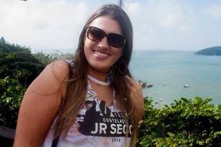 
<a style='margin-left: 5px;' class='btn btn-xs btn-social btn-facebook' href='https://www.facebook.com/sharer/sharer.php?u=https://www.galeramix.com.br/imagem/a68/800-800-90/conteudo/site_galerias/68/10-costelaco-do-jr-seco-54.jpg' rel='popup' data-width='500' data-height='400'><i class='fa fa-facebook'></i>Compartilhar <span class='hidden-xs'>no Facebook</span>
</a> 
<a class='btn btn-default btn-xs' target='_blank' href='imagem/a68/800-800-90/conteudo/site_galerias/68/10-costelaco-do-jr-seco-54.jpg'>
<span class='glyphicon glyphicon-cloud-download'></span> Salvar
</a>
