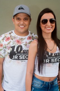 
<a style='margin-left: 5px;' class='btn btn-xs btn-social btn-facebook' href='https://www.facebook.com/sharer/sharer.php?u=https://www.galeramix.com.br/imagem/a68/800-800-90/conteudo/site_galerias/68/10-costelaco-do-jr-seco-73.jpg' rel='popup' data-width='500' data-height='400'><i class='fa fa-facebook'></i>Compartilhar <span class='hidden-xs'>no Facebook</span>
</a> 
<a class='btn btn-default btn-xs' target='_blank' href='imagem/a68/800-800-90/conteudo/site_galerias/68/10-costelaco-do-jr-seco-73.jpg'>
<span class='glyphicon glyphicon-cloud-download'></span> Salvar
</a>
