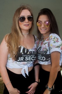 
<a style='margin-left: 5px;' class='btn btn-xs btn-social btn-facebook' href='https://www.facebook.com/sharer/sharer.php?u=https://www.galeramix.com.br/imagem/a68/800-800-90/conteudo/site_galerias/68/10-costelaco-do-jr-seco-89.jpg' rel='popup' data-width='500' data-height='400'><i class='fa fa-facebook'></i>Compartilhar <span class='hidden-xs'>no Facebook</span>
</a> 
<a class='btn btn-default btn-xs' target='_blank' href='imagem/a68/800-800-90/conteudo/site_galerias/68/10-costelaco-do-jr-seco-89.jpg'>
<span class='glyphicon glyphicon-cloud-download'></span> Salvar
</a>
