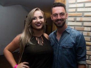 
<a style='margin-left: 5px;' class='btn btn-xs btn-social btn-facebook' href='https://www.facebook.com/sharer/sharer.php?u=https://www.galeramix.com.br/imagem/a69/800-800-90/conteudo/site_galerias/69/matheus-e-kauan-no-petry-galera-mix-28.jpg' rel='popup' data-width='500' data-height='400'><i class='fa fa-facebook'></i>Compartilhar <span class='hidden-xs'>no Facebook</span>
</a> 
<a class='btn btn-default btn-xs' target='_blank' href='imagem/a69/800-800-90/conteudo/site_galerias/69/matheus-e-kauan-no-petry-galera-mix-28.jpg'>
<span class='glyphicon glyphicon-cloud-download'></span> Salvar
</a>
