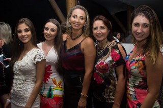 
<a style='margin-left: 5px;' class='btn btn-xs btn-social btn-facebook' href='https://www.facebook.com/sharer/sharer.php?u=https://www.galeramix.com.br/imagem/a69/800-800-90/conteudo/site_galerias/69/matheus-e-kauan-no-petry-galera-mix-31.jpg' rel='popup' data-width='500' data-height='400'><i class='fa fa-facebook'></i>Compartilhar <span class='hidden-xs'>no Facebook</span>
</a> 
<a class='btn btn-default btn-xs' target='_blank' href='imagem/a69/800-800-90/conteudo/site_galerias/69/matheus-e-kauan-no-petry-galera-mix-31.jpg'>
<span class='glyphicon glyphicon-cloud-download'></span> Salvar
</a>
