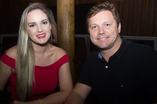 
<a style='margin-left: 5px;' class='btn btn-xs btn-social btn-facebook' href='https://www.facebook.com/sharer/sharer.php?u=https://www.galeramix.com.br/imagem/a69/800-800-90/conteudo/site_galerias/69/matheus-e-kauan-no-petry-galera-mix-6.jpg' rel='popup' data-width='500' data-height='400'><i class='fa fa-facebook'></i>Compartilhar <span class='hidden-xs'>no Facebook</span>
</a> 
<a class='btn btn-default btn-xs' target='_blank' href='imagem/a69/800-800-90/conteudo/site_galerias/69/matheus-e-kauan-no-petry-galera-mix-6.jpg'>
<span class='glyphicon glyphicon-cloud-download'></span> Salvar
</a>
