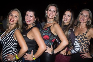 
<a style='margin-left: 5px;' class='btn btn-xs btn-social btn-facebook' href='https://www.facebook.com/sharer/sharer.php?u=https://www.galeramix.com.br/imagem/a69/800-800-90/conteudo/site_galerias/69/matheus-e-kauan-no-petry-galera-mix-65.jpg' rel='popup' data-width='500' data-height='400'><i class='fa fa-facebook'></i>Compartilhar <span class='hidden-xs'>no Facebook</span>
</a> 
<a class='btn btn-default btn-xs' target='_blank' href='imagem/a69/800-800-90/conteudo/site_galerias/69/matheus-e-kauan-no-petry-galera-mix-65.jpg'>
<span class='glyphicon glyphicon-cloud-download'></span> Salvar
</a>
