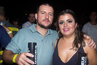 
<a style='margin-left: 5px;' class='btn btn-xs btn-social btn-facebook' href='https://www.facebook.com/sharer/sharer.php?u=https://www.galeramix.com.br/imagem/a69/800-800-90/conteudo/site_galerias/69/matheus-e-kauan-no-petry-galera-mix-67.jpg' rel='popup' data-width='500' data-height='400'><i class='fa fa-facebook'></i>Compartilhar <span class='hidden-xs'>no Facebook</span>
</a> 
<a class='btn btn-default btn-xs' target='_blank' href='imagem/a69/800-800-90/conteudo/site_galerias/69/matheus-e-kauan-no-petry-galera-mix-67.jpg'>
<span class='glyphicon glyphicon-cloud-download'></span> Salvar
</a>
