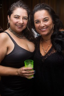 
<a style='margin-left: 5px;' class='btn btn-xs btn-social btn-facebook' href='https://www.facebook.com/sharer/sharer.php?u=https://www.galeramix.com.br/imagem/a69/800-800-90/conteudo/site_galerias/69/matheus-e-kauan-no-petry-galera-mix-93.jpg' rel='popup' data-width='500' data-height='400'><i class='fa fa-facebook'></i>Compartilhar <span class='hidden-xs'>no Facebook</span>
</a> 
<a class='btn btn-default btn-xs' target='_blank' href='imagem/a69/800-800-90/conteudo/site_galerias/69/matheus-e-kauan-no-petry-galera-mix-93.jpg'>
<span class='glyphicon glyphicon-cloud-download'></span> Salvar
</a>
