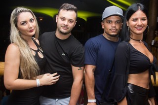 
<a style='margin-left: 5px;' class='btn btn-xs btn-social btn-facebook' href='https://www.facebook.com/sharer/sharer.php?u=https://www.galeramix.com.br/imagem/a69/800-800-90/conteudo/site_galerias/69/matheus-e-kauan-no-petry-galera-mix-94.jpg' rel='popup' data-width='500' data-height='400'><i class='fa fa-facebook'></i>Compartilhar <span class='hidden-xs'>no Facebook</span>
</a> 
<a class='btn btn-default btn-xs' target='_blank' href='imagem/a69/800-800-90/conteudo/site_galerias/69/matheus-e-kauan-no-petry-galera-mix-94.jpg'>
<span class='glyphicon glyphicon-cloud-download'></span> Salvar
</a>
