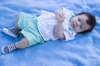 
                    <a style='margin-left: 5px;' class='btn btn-xs btn-social btn-facebook' href='https://www.facebook.com/sharer/sharer.php?u=https://www.galeramix.com.br/imagem/a7/800-800-90/conteudo/site_galerias/7/benjamin-2-meses-15.jpg' rel='popup' data-width='500' data-height='400'><i class='fa fa-facebook'></i>Compartilhar <span class='hidden-xs'>no Facebook</span>
                </a> 
                <a class='btn btn-default btn-xs' target='_blank' href='imagem/a7/800-800-90/conteudo/site_galerias/7/benjamin-2-meses-15.jpg'>
                    <span class='glyphicon glyphicon-cloud-download'></span> Salvar
                </a>
                