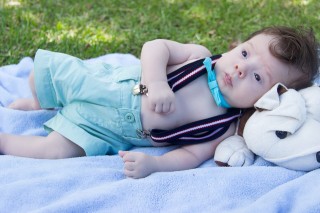 
<a style='margin-left: 5px;' class='btn btn-xs btn-social btn-facebook' href='https://www.facebook.com/sharer/sharer.php?u=https://www.galeramix.com.br/imagem/a7/800-800-90/conteudo/site_galerias/7/benjamin-2-meses-24.jpg' rel='popup' data-width='500' data-height='400'><i class='fa fa-facebook'></i>Compartilhar <span class='hidden-xs'>no Facebook</span>
</a> 
<a class='btn btn-default btn-xs' target='_blank' href='imagem/a7/800-800-90/conteudo/site_galerias/7/benjamin-2-meses-24.jpg'>
<span class='glyphicon glyphicon-cloud-download'></span> Salvar
</a>
