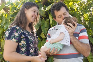 
<a style='margin-left: 5px;' class='btn btn-xs btn-social btn-facebook' href='https://www.facebook.com/sharer/sharer.php?u=https://www.galeramix.com.br/imagem/a7/800-800-90/conteudo/site_galerias/7/benjamin-2-meses-38.jpg' rel='popup' data-width='500' data-height='400'><i class='fa fa-facebook'></i>Compartilhar <span class='hidden-xs'>no Facebook</span>
</a> 
<a class='btn btn-default btn-xs' target='_blank' href='imagem/a7/800-800-90/conteudo/site_galerias/7/benjamin-2-meses-38.jpg'>
<span class='glyphicon glyphicon-cloud-download'></span> Salvar
</a>
