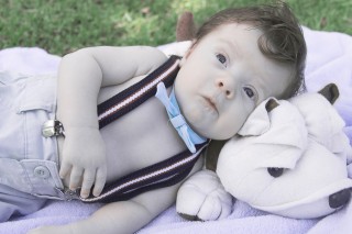 
<a style='margin-left: 5px;' class='btn btn-xs btn-social btn-facebook' href='https://www.facebook.com/sharer/sharer.php?u=https://www.galeramix.com.br/imagem/a7/800-800-90/conteudo/site_galerias/7/benjamin-2-meses-8.jpg' rel='popup' data-width='500' data-height='400'><i class='fa fa-facebook'></i>Compartilhar <span class='hidden-xs'>no Facebook</span>
</a> 
<a class='btn btn-default btn-xs' target='_blank' href='imagem/a7/800-800-90/conteudo/site_galerias/7/benjamin-2-meses-8.jpg'>
<span class='glyphicon glyphicon-cloud-download'></span> Salvar
</a>
