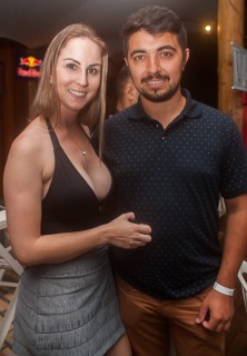 
<a style='margin-left: 5px;' class='btn btn-xs btn-social btn-facebook' href='https://www.facebook.com/sharer/sharer.php?u=https://www.galeramix.com.br/imagem/a71/800-800-90/conteudo/site_galerias/71/galera-mix-petry-victor-e-leo-cezar-menotti-e-fabiano-41.jpg' rel='popup' data-width='500' data-height='400'><i class='fa fa-facebook'></i>Compartilhar <span class='hidden-xs'>no Facebook</span>
</a> 
<a class='btn btn-default btn-xs' target='_blank' href='imagem/a71/800-800-90/conteudo/site_galerias/71/galera-mix-petry-victor-e-leo-cezar-menotti-e-fabiano-41.jpg'>
<span class='glyphicon glyphicon-cloud-download'></span> Salvar
</a>
