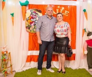 
<a style='margin-left: 5px;' class='btn btn-xs btn-social btn-facebook' href='https://www.facebook.com/sharer/sharer.php?u=https://www.galeramix.com.br/imagem/a72/800-800-90/conteudo/site_galerias/72/baile-pascoa-50.jpg' rel='popup' data-width='500' data-height='400'><i class='fa fa-facebook'></i>Compartilhar <span class='hidden-xs'>no Facebook</span>
</a> 
<a class='btn btn-default btn-xs' target='_blank' href='imagem/a72/800-800-90/conteudo/site_galerias/72/baile-pascoa-50.jpg'>
<span class='glyphicon glyphicon-cloud-download'></span> Salvar
</a>
