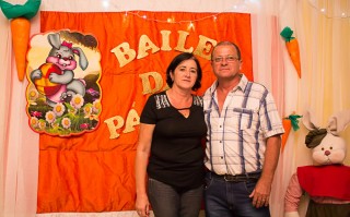 
<a style='margin-left: 5px;' class='btn btn-xs btn-social btn-facebook' href='https://www.facebook.com/sharer/sharer.php?u=https://www.galeramix.com.br/imagem/a72/800-800-90/conteudo/site_galerias/72/baile-pascoa-6.jpg' rel='popup' data-width='500' data-height='400'><i class='fa fa-facebook'></i>Compartilhar <span class='hidden-xs'>no Facebook</span>
</a> 
<a class='btn btn-default btn-xs' target='_blank' href='imagem/a72/800-800-90/conteudo/site_galerias/72/baile-pascoa-6.jpg'>
<span class='glyphicon glyphicon-cloud-download'></span> Salvar
</a>
