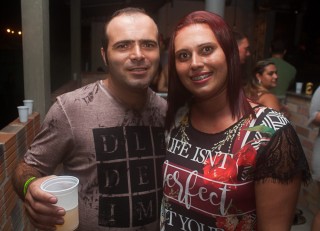 
<a style='margin-left: 5px;' class='btn btn-xs btn-social btn-facebook' href='https://www.facebook.com/sharer/sharer.php?u=https://www.galeramix.com.br/imagem/a73/800-800-90/conteudo/site_galerias/73/cachacada-do-ivonir-machado-pirao-com-linguica-tijucas-galeramix-112.jpg' rel='popup' data-width='500' data-height='400'><i class='fa fa-facebook'></i>Compartilhar <span class='hidden-xs'>no Facebook</span>
</a> 
<a class='btn btn-default btn-xs' target='_blank' href='imagem/a73/800-800-90/conteudo/site_galerias/73/cachacada-do-ivonir-machado-pirao-com-linguica-tijucas-galeramix-112.jpg'>
<span class='glyphicon glyphicon-cloud-download'></span> Salvar
</a>
