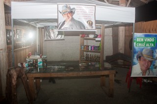 
<a style='margin-left: 5px;' class='btn btn-xs btn-social btn-facebook' href='https://www.facebook.com/sharer/sharer.php?u=https://www.galeramix.com.br/imagem/a73/800-800-90/conteudo/site_galerias/73/cachacada-do-ivonir-machado-pirao-com-linguica-tijucas-galeramix-126.jpg' rel='popup' data-width='500' data-height='400'><i class='fa fa-facebook'></i>Compartilhar <span class='hidden-xs'>no Facebook</span>
</a> 
<a class='btn btn-default btn-xs' target='_blank' href='imagem/a73/800-800-90/conteudo/site_galerias/73/cachacada-do-ivonir-machado-pirao-com-linguica-tijucas-galeramix-126.jpg'>
<span class='glyphicon glyphicon-cloud-download'></span> Salvar
</a>
