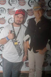 
<a style='margin-left: 5px;' class='btn btn-xs btn-social btn-facebook' href='https://www.facebook.com/sharer/sharer.php?u=https://www.galeramix.com.br/imagem/a73/800-800-90/conteudo/site_galerias/73/cachacada-do-ivonir-machado-pirao-com-linguica-tijucas-galeramix-128.jpg' rel='popup' data-width='500' data-height='400'><i class='fa fa-facebook'></i>Compartilhar <span class='hidden-xs'>no Facebook</span>
</a> 
<a class='btn btn-default btn-xs' target='_blank' href='imagem/a73/800-800-90/conteudo/site_galerias/73/cachacada-do-ivonir-machado-pirao-com-linguica-tijucas-galeramix-128.jpg'>
<span class='glyphicon glyphicon-cloud-download'></span> Salvar
</a>
