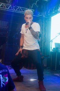 
<a style='margin-left: 5px;' class='btn btn-xs btn-social btn-facebook' href='https://www.facebook.com/sharer/sharer.php?u=https://www.galeramix.com.br/imagem/a73/800-800-90/conteudo/site_galerias/73/cachacada-do-ivonir-machado-pirao-com-linguica-tijucas-galeramix-142.jpg' rel='popup' data-width='500' data-height='400'><i class='fa fa-facebook'></i>Compartilhar <span class='hidden-xs'>no Facebook</span>
</a> 
<a class='btn btn-default btn-xs' target='_blank' href='imagem/a73/800-800-90/conteudo/site_galerias/73/cachacada-do-ivonir-machado-pirao-com-linguica-tijucas-galeramix-142.jpg'>
<span class='glyphicon glyphicon-cloud-download'></span> Salvar
</a>
