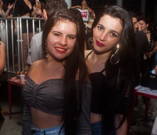 
<a style='margin-left: 5px;' class='btn btn-xs btn-social btn-facebook' href='https://www.facebook.com/sharer/sharer.php?u=https://www.galeramix.com.br/imagem/a73/800-800-90/conteudo/site_galerias/73/cachacada-do-ivonir-machado-pirao-com-linguica-tijucas-galeramix-143.jpg' rel='popup' data-width='500' data-height='400'><i class='fa fa-facebook'></i>Compartilhar <span class='hidden-xs'>no Facebook</span>
</a> 
<a class='btn btn-default btn-xs' target='_blank' href='imagem/a73/800-800-90/conteudo/site_galerias/73/cachacada-do-ivonir-machado-pirao-com-linguica-tijucas-galeramix-143.jpg'>
<span class='glyphicon glyphicon-cloud-download'></span> Salvar
</a>
