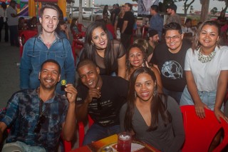 
<a style='margin-left: 5px;' class='btn btn-xs btn-social btn-facebook' href='https://www.facebook.com/sharer/sharer.php?u=https://www.galeramix.com.br/imagem/a73/800-800-90/conteudo/site_galerias/73/cachacada-do-ivonir-machado-pirao-com-linguica-tijucas-galeramix-16.jpg' rel='popup' data-width='500' data-height='400'><i class='fa fa-facebook'></i>Compartilhar <span class='hidden-xs'>no Facebook</span>
</a> 
<a class='btn btn-default btn-xs' target='_blank' href='imagem/a73/800-800-90/conteudo/site_galerias/73/cachacada-do-ivonir-machado-pirao-com-linguica-tijucas-galeramix-16.jpg'>
<span class='glyphicon glyphicon-cloud-download'></span> Salvar
</a>
