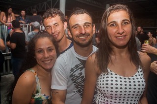 
<a style='margin-left: 5px;' class='btn btn-xs btn-social btn-facebook' href='https://www.facebook.com/sharer/sharer.php?u=https://www.galeramix.com.br/imagem/a73/800-800-90/conteudo/site_galerias/73/cachacada-do-ivonir-machado-pirao-com-linguica-tijucas-galeramix-178.jpg' rel='popup' data-width='500' data-height='400'><i class='fa fa-facebook'></i>Compartilhar <span class='hidden-xs'>no Facebook</span>
</a> 
<a class='btn btn-default btn-xs' target='_blank' href='imagem/a73/800-800-90/conteudo/site_galerias/73/cachacada-do-ivonir-machado-pirao-com-linguica-tijucas-galeramix-178.jpg'>
<span class='glyphicon glyphicon-cloud-download'></span> Salvar
</a>
