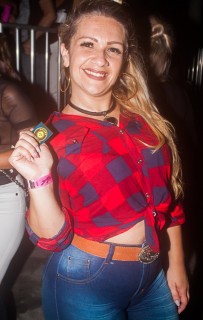 
<a style='margin-left: 5px;' class='btn btn-xs btn-social btn-facebook' href='https://www.facebook.com/sharer/sharer.php?u=https://www.galeramix.com.br/imagem/a73/800-800-90/conteudo/site_galerias/73/cachacada-do-ivonir-machado-pirao-com-linguica-tijucas-galeramix-180.jpg' rel='popup' data-width='500' data-height='400'><i class='fa fa-facebook'></i>Compartilhar <span class='hidden-xs'>no Facebook</span>
</a> 
<a class='btn btn-default btn-xs' target='_blank' href='imagem/a73/800-800-90/conteudo/site_galerias/73/cachacada-do-ivonir-machado-pirao-com-linguica-tijucas-galeramix-180.jpg'>
<span class='glyphicon glyphicon-cloud-download'></span> Salvar
</a>
