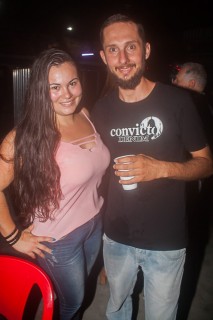 
<a style='margin-left: 5px;' class='btn btn-xs btn-social btn-facebook' href='https://www.facebook.com/sharer/sharer.php?u=https://www.galeramix.com.br/imagem/a73/800-800-90/conteudo/site_galerias/73/cachacada-do-ivonir-machado-pirao-com-linguica-tijucas-galeramix-184.jpg' rel='popup' data-width='500' data-height='400'><i class='fa fa-facebook'></i>Compartilhar <span class='hidden-xs'>no Facebook</span>
</a> 
<a class='btn btn-default btn-xs' target='_blank' href='imagem/a73/800-800-90/conteudo/site_galerias/73/cachacada-do-ivonir-machado-pirao-com-linguica-tijucas-galeramix-184.jpg'>
<span class='glyphicon glyphicon-cloud-download'></span> Salvar
</a>
