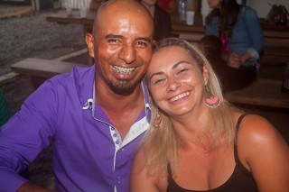 
<a style='margin-left: 5px;' class='btn btn-xs btn-social btn-facebook' href='https://www.facebook.com/sharer/sharer.php?u=https://www.galeramix.com.br/imagem/a73/800-800-90/conteudo/site_galerias/73/cachacada-do-ivonir-machado-pirao-com-linguica-tijucas-galeramix-22.jpg' rel='popup' data-width='500' data-height='400'><i class='fa fa-facebook'></i>Compartilhar <span class='hidden-xs'>no Facebook</span>
</a> 
<a class='btn btn-default btn-xs' target='_blank' href='imagem/a73/800-800-90/conteudo/site_galerias/73/cachacada-do-ivonir-machado-pirao-com-linguica-tijucas-galeramix-22.jpg'>
<span class='glyphicon glyphicon-cloud-download'></span> Salvar
</a>
