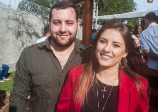 
<a style='margin-left: 5px;' class='btn btn-xs btn-social btn-facebook' href='https://www.facebook.com/sharer/sharer.php?u=https://www.galeramix.com.br/imagem/a74/800-800-90/conteudo/site_galerias/74/feijoada-magnatas-galera-mix-19.jpg' rel='popup' data-width='500' data-height='400'><i class='fa fa-facebook'></i>Compartilhar <span class='hidden-xs'>no Facebook</span>
</a> 
<a class='btn btn-default btn-xs' target='_blank' href='imagem/a74/800-800-90/conteudo/site_galerias/74/feijoada-magnatas-galera-mix-19.jpg'>
<span class='glyphicon glyphicon-cloud-download'></span> Salvar
</a>
