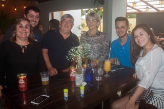 
<a style='margin-left: 5px;' class='btn btn-xs btn-social btn-facebook' href='https://www.facebook.com/sharer/sharer.php?u=https://www.galeramix.com.br/imagem/a74/800-800-90/conteudo/site_galerias/74/feijoada-magnatas-galera-mix-33.jpg' rel='popup' data-width='500' data-height='400'><i class='fa fa-facebook'></i>Compartilhar <span class='hidden-xs'>no Facebook</span>
</a> 
<a class='btn btn-default btn-xs' target='_blank' href='imagem/a74/800-800-90/conteudo/site_galerias/74/feijoada-magnatas-galera-mix-33.jpg'>
<span class='glyphicon glyphicon-cloud-download'></span> Salvar
</a>
