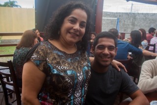 
<a style='margin-left: 5px;' class='btn btn-xs btn-social btn-facebook' href='https://www.facebook.com/sharer/sharer.php?u=https://www.galeramix.com.br/imagem/a74/800-800-90/conteudo/site_galerias/74/feijoada-magnatas-galera-mix-39.jpg' rel='popup' data-width='500' data-height='400'><i class='fa fa-facebook'></i>Compartilhar <span class='hidden-xs'>no Facebook</span>
</a> 
<a class='btn btn-default btn-xs' target='_blank' href='imagem/a74/800-800-90/conteudo/site_galerias/74/feijoada-magnatas-galera-mix-39.jpg'>
<span class='glyphicon glyphicon-cloud-download'></span> Salvar
</a>
