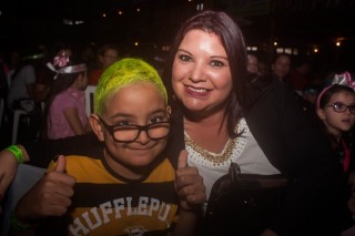 
                    <a style='margin-left: 5px;' class='btn btn-xs btn-social btn-facebook' href='https://www.facebook.com/sharer/sharer.php?u=https://www.galeramix.com.br/imagem/a76/800-800-90/conteudo/site_galerias/76/felipe-neto-mega-fest-11.jpg' rel='popup' data-width='500' data-height='400'><i class='fa fa-facebook'></i>Compartilhar <span class='hidden-xs'>no Facebook</span>
                </a> 
                <a class='btn btn-default btn-xs' target='_blank' href='imagem/a76/800-800-90/conteudo/site_galerias/76/felipe-neto-mega-fest-11.jpg'>
                    <span class='glyphicon glyphicon-cloud-download'></span> Salvar
                </a>
                