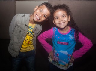 
<a style='margin-left: 5px;' class='btn btn-xs btn-social btn-facebook' href='https://www.facebook.com/sharer/sharer.php?u=https://www.galeramix.com.br/imagem/a76/800-800-90/conteudo/site_galerias/76/felipe-neto-mega-fest-19.jpg' rel='popup' data-width='500' data-height='400'><i class='fa fa-facebook'></i>Compartilhar <span class='hidden-xs'>no Facebook</span>
</a> 
<a class='btn btn-default btn-xs' target='_blank' href='imagem/a76/800-800-90/conteudo/site_galerias/76/felipe-neto-mega-fest-19.jpg'>
<span class='glyphicon glyphicon-cloud-download'></span> Salvar
</a>
