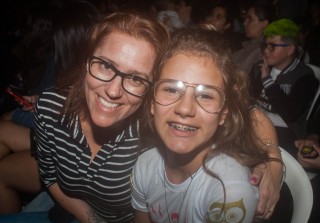 
<a style='margin-left: 5px;' class='btn btn-xs btn-social btn-facebook' href='https://www.facebook.com/sharer/sharer.php?u=https://www.galeramix.com.br/imagem/a76/800-800-90/conteudo/site_galerias/76/felipe-neto-mega-fest-33.jpg' rel='popup' data-width='500' data-height='400'><i class='fa fa-facebook'></i>Compartilhar <span class='hidden-xs'>no Facebook</span>
</a> 
<a class='btn btn-default btn-xs' target='_blank' href='imagem/a76/800-800-90/conteudo/site_galerias/76/felipe-neto-mega-fest-33.jpg'>
<span class='glyphicon glyphicon-cloud-download'></span> Salvar
</a>
